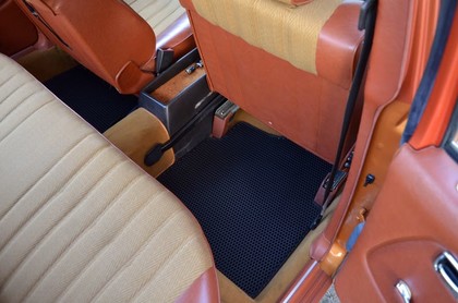 Коврики на Mercedes W123 1975 - 1986 в Таганроге