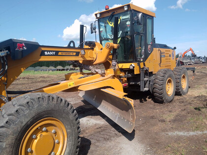 Ворсовые коврики на Спецтехника Автогрейдер SANY STG230C 8 AWD  в Таганроге