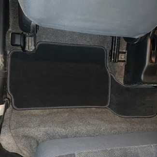 Ворсовые коврики на Mitsubishi Pajero iO 1998 - 2007 в Таганроге