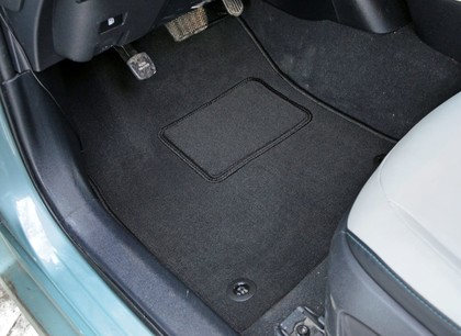 Ворсовые коврики на Toyota Prius (50) 2015 - 2023 в Таганроге