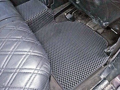 Ворсовые коврики на Mercedes 190 (W201) 1982 - 1993 в Таганроге