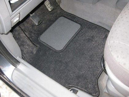 Ворсовые коврики на KIA Carens I 1999 - 2006 в Таганроге