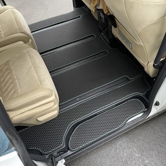 Ворсовые коврики на Toyota Vellfire (H30) 2015 - 2023 в Таганроге
