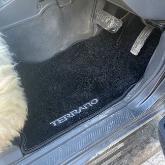 Ворсовые коврики на Nissan Terrano I (WD21) 1985 - 1995 в Таганроге