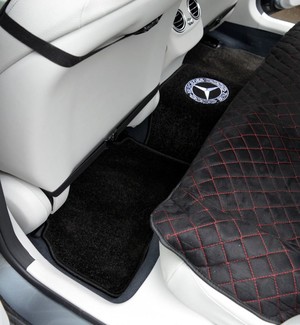 Ворсовые коврики на Mercedes C (W205) 2014 - 2023 в Таганроге