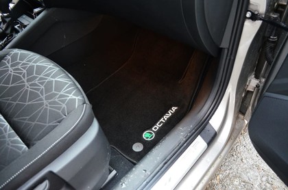 Ворсовые коврики на Skoda Octavia A7 2013 - 2020 в Таганроге