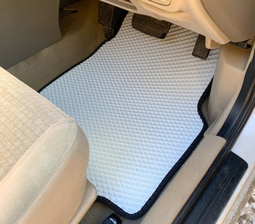 Ворсовые коврики на Nissan Sunny (B15) 1998 - 2004 в Таганроге