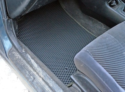 Ворсовые коврики на Toyota Sprinter Marino 1992 - 1997 в Таганроге