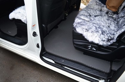 Ворсовые коврики на Toyota Noah (R80) 2014 - 2021 в Таганроге