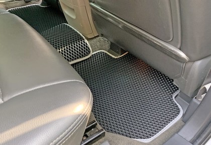 Ворсовые коврики на Subaru Tribeca 2005 - 2014 в Таганроге