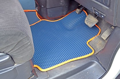 Ворсовые коврики на Nissan Serena (C25) 2005 - 2010 в Таганроге
