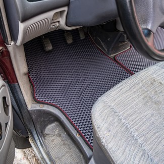 Ворсовые коврики на Mitsubishi Space Gear 1994 - 2007 в Таганроге