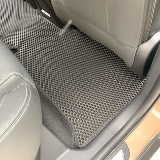 Коврики на Geely Emgrand X7 второй рестайлинг 2019 - 2022 в Таганроге