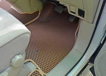 Коврики на Toyota Estima III 2006 - 2019 в Таганроге