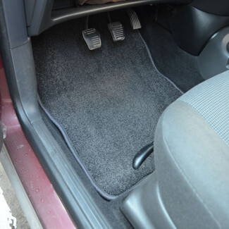 Ворсовые коврики на Ford Focus I 1998 - 2005 в Таганроге