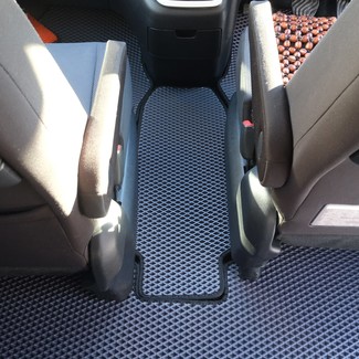 Ворсовые коврики на Nissan Serena (C27) 2016 - 2022 в Таганроге
