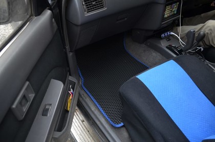 Ворсовые коврики на Toyota Hilux Surf II 1989 - 1995 в Таганроге