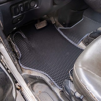 Ворсовые коврики на Hyundai Starex 1996 - 2007 в Таганроге