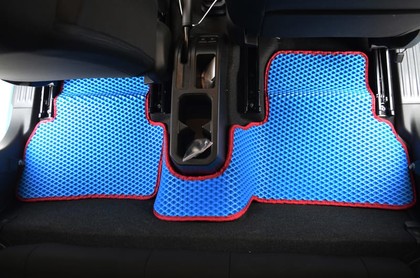 Ворсовые коврики на Suzuki Jimny IV 2018 - 2025 в Таганроге