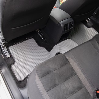 Ворсовые коврики на Volkswagen Golf 5 2003 - 2008 в Таганроге