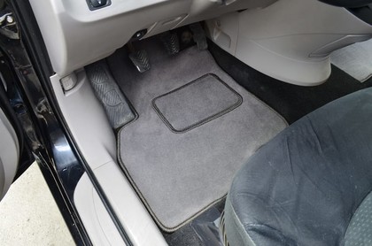 Ворсовые коврики на Mitsubishi Grandis 2003 - 2009 в Таганроге