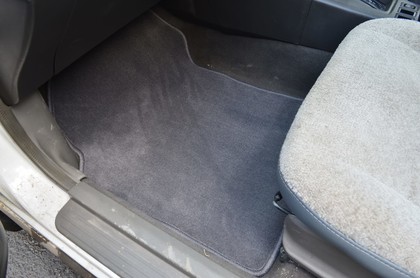 Ворсовые коврики на Nissan Avenir (W11) 1998 - 2005 в Таганроге
