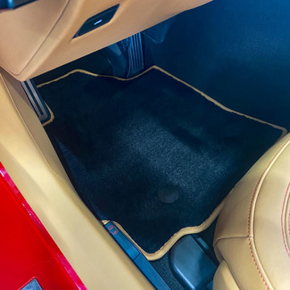 Ворсовые коврики на Chevrolet Corvette 2013 - 2020 в Таганроге